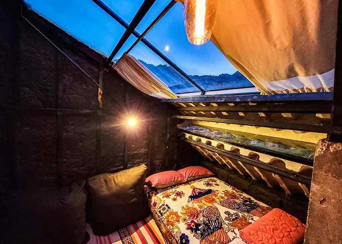 Wolf Totem Steam Punk Backpacker For Intrepid Travelers Hostel Pisac
